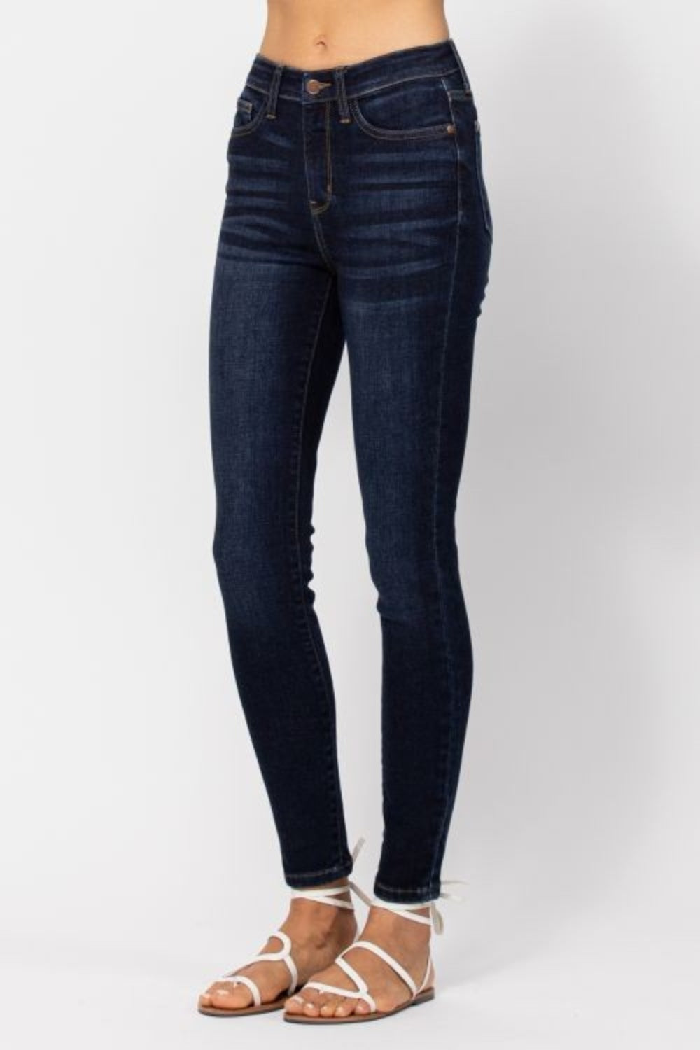 Judy Blue Handsand Skinny Jeans in Dark