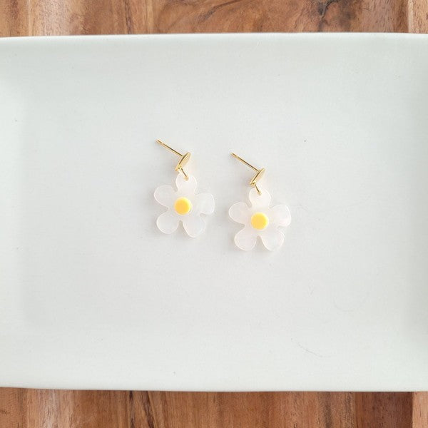 Dainty Daisy Earrings