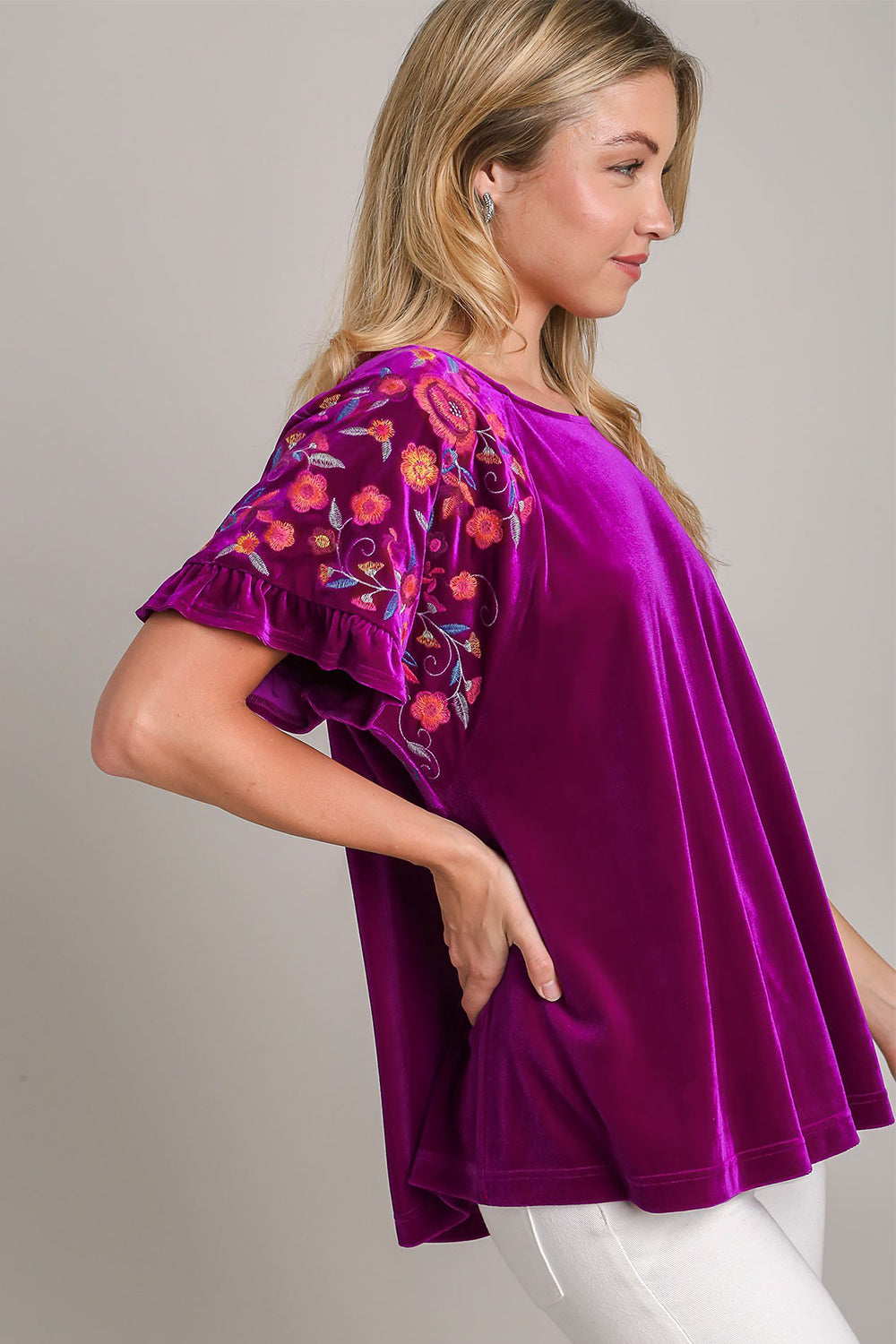 Velvet Embroidery Short Sleeve Blouse in Violet