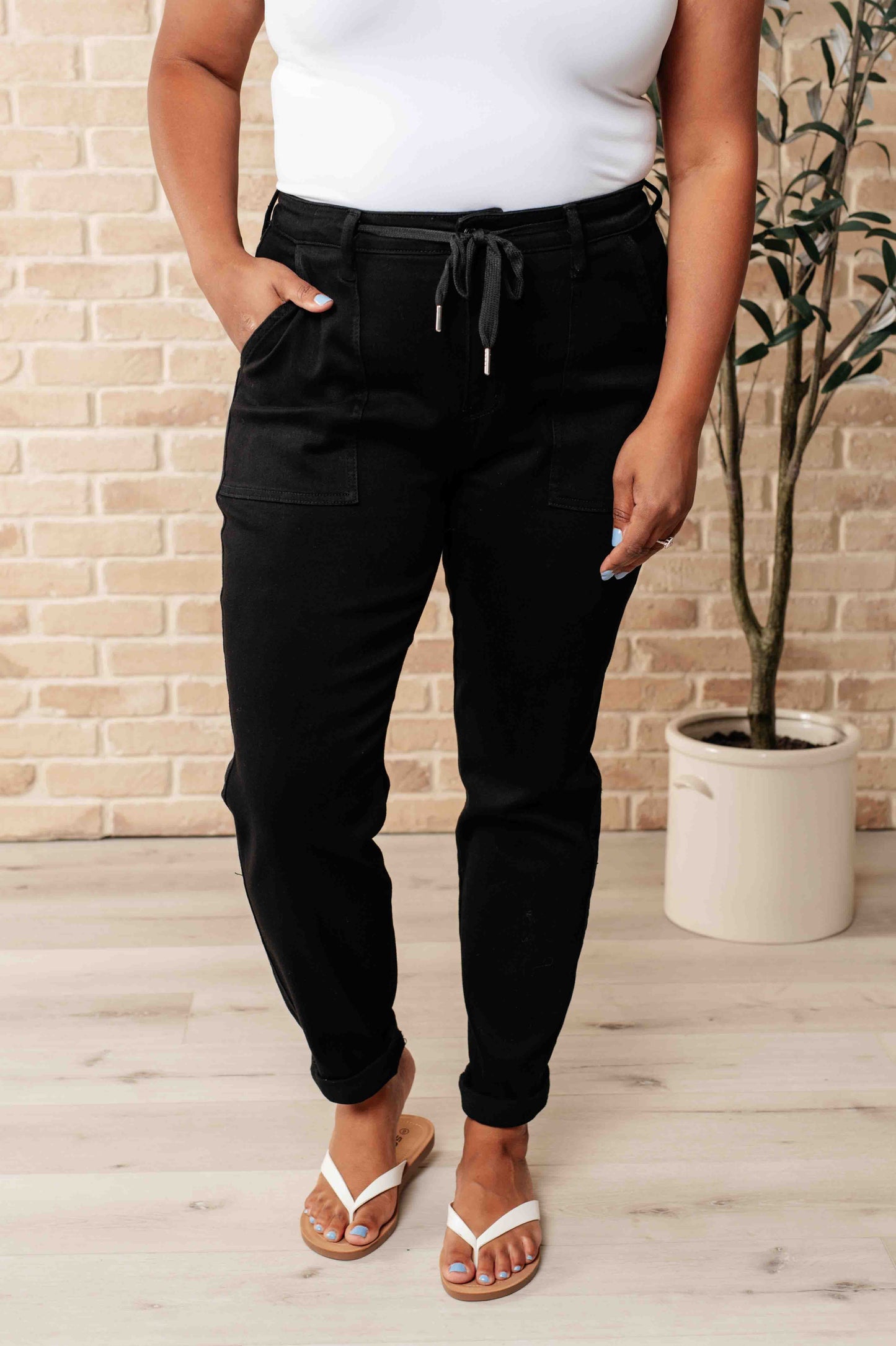 Judy Blue Carmen Double Cuff Joggers in Black