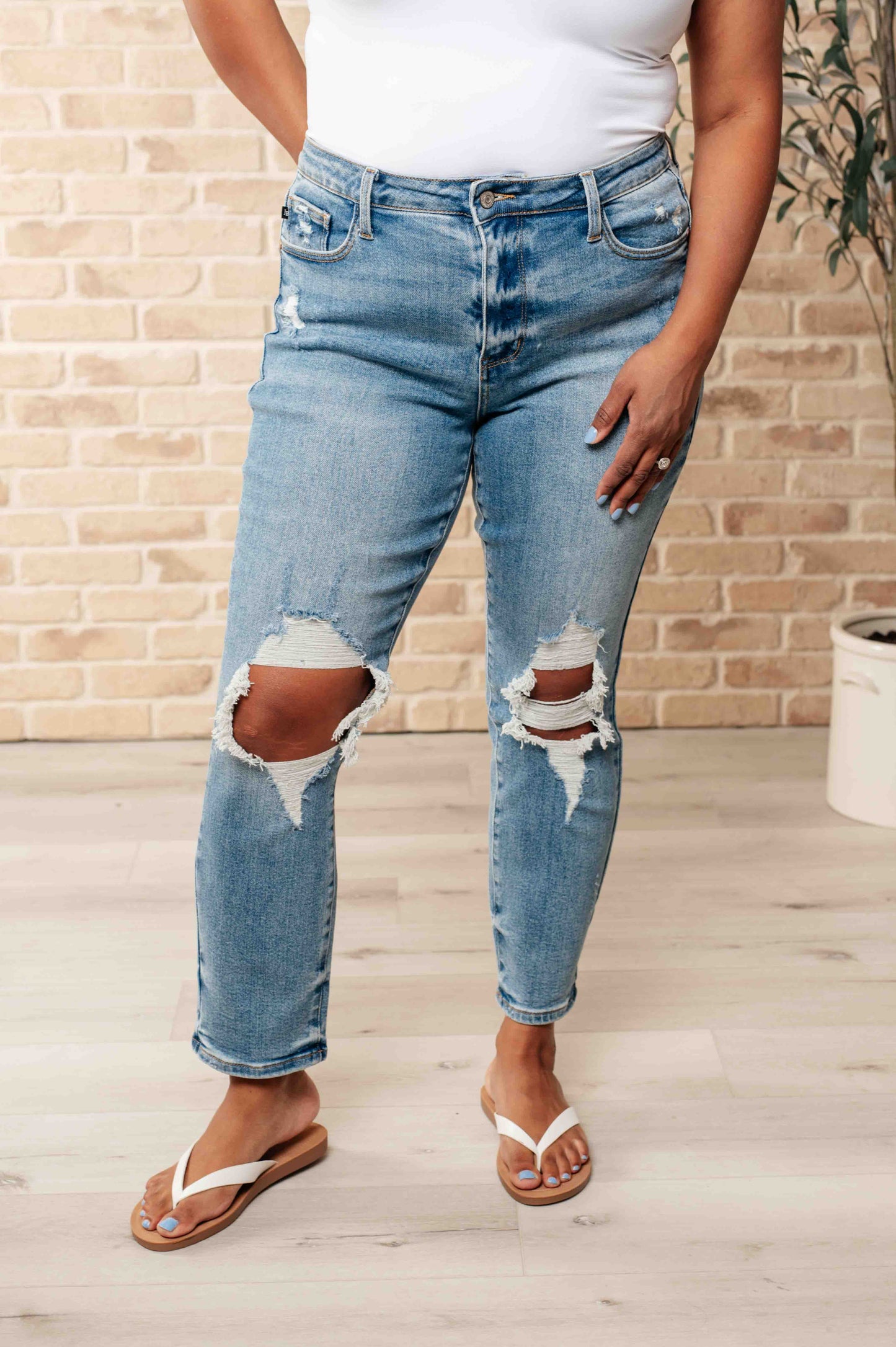 Judy Blue Frankie High Waist Distressed Boyfriend Jeans