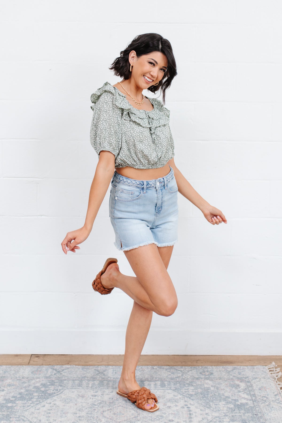 Golden Hour Cropped Blouse in Sage