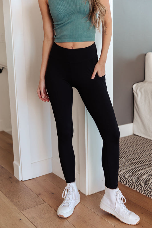 Keep It Moving Side Pocket Leggings