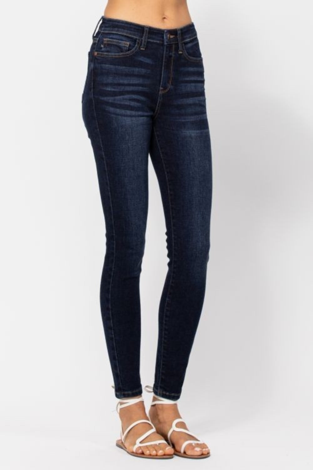 Judy Blue Handsand Skinny Jeans in Dark