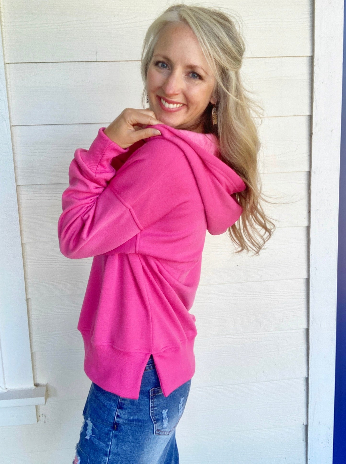 Incredibly soft, incredibly stretchy, and 9 color options?!  Stock up on this one!  This relaxed fit sweatshirt is lined with a silky fleecy lining all throughout.  Not too thick, not too thin...this side slit hoodie is just right!