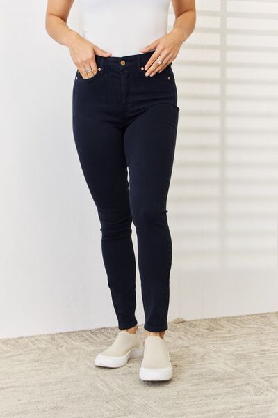 Judy Blue Garment Dyed Tummy Control Skinny Jeans in Navy