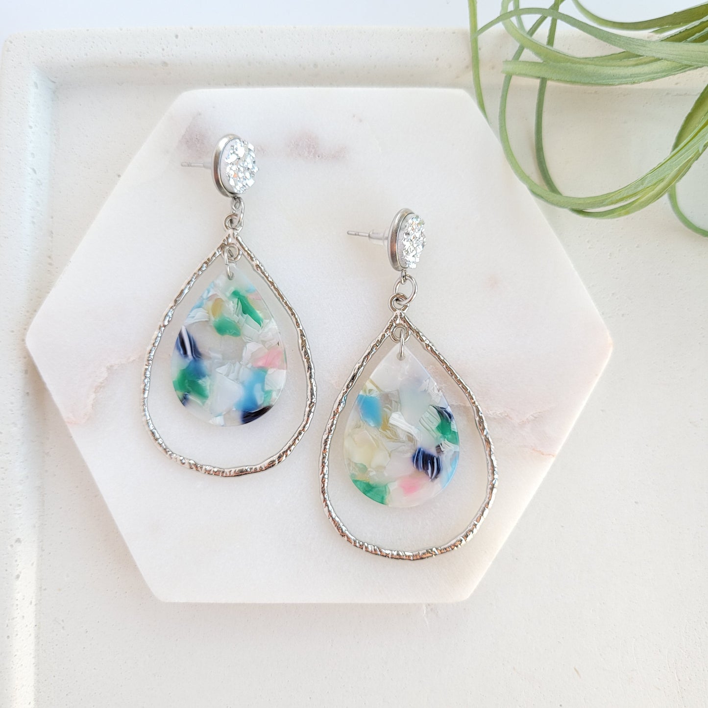 Savannah Druzy Loops